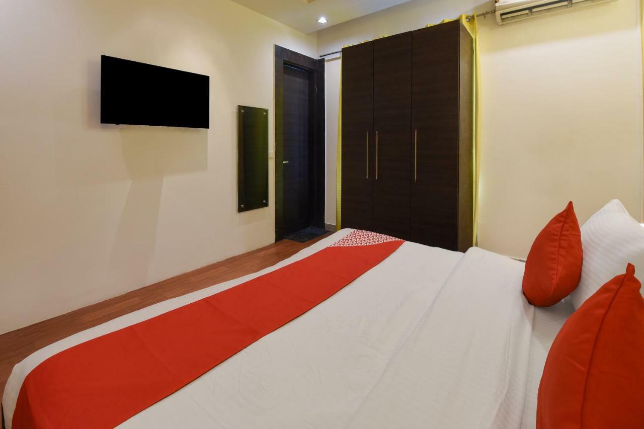 Oyo Flagship 387 Moulsari Avenue Otel Gurgaon Dış mekan fotoğraf