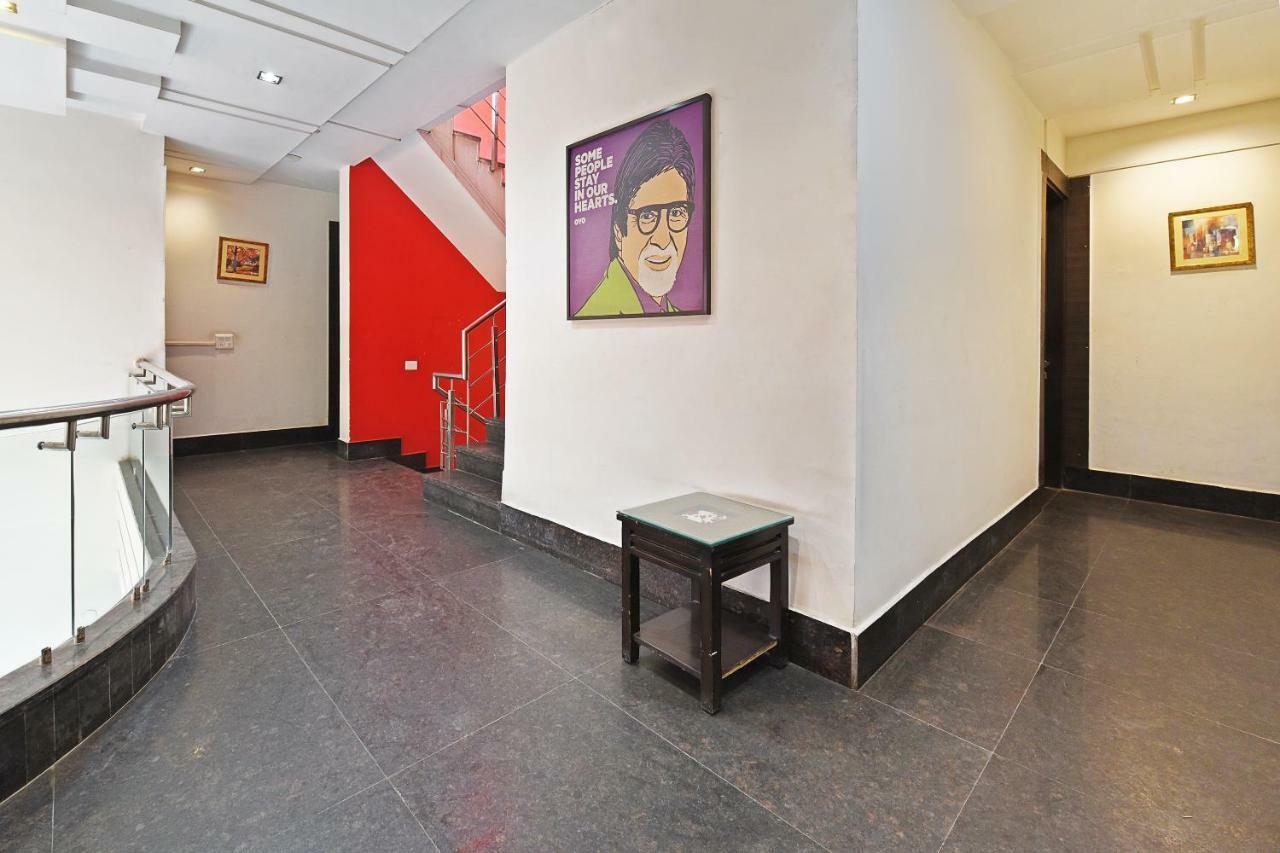Oyo Flagship 387 Moulsari Avenue Otel Gurgaon Dış mekan fotoğraf